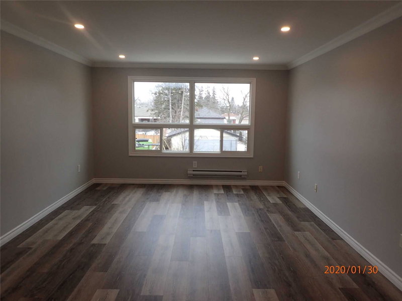 #6 - 136 King St E, Clarington, L1C1N6 | Image 3