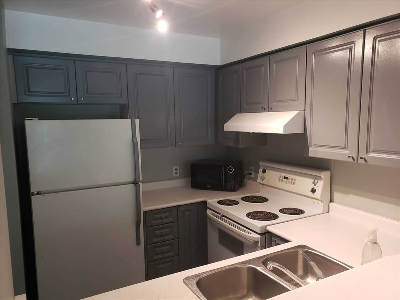 703 - 11 Lee Centre Dr, Toronto, M1H3J5 | Image 2