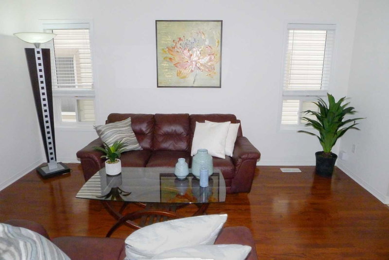 1348 Wallig Ave, Oshawa, L1K0J5 | Image 3