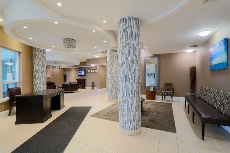 421 - 60 Fairfax Cres, Toronto, M1L0E1 | Image 3