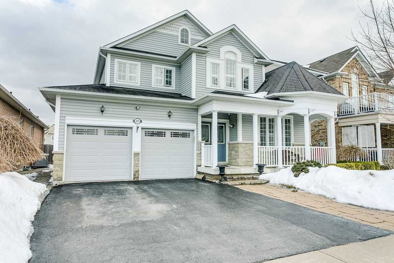 373 Carnwith Dr E, Whitby, L1M2M1 | Image 2