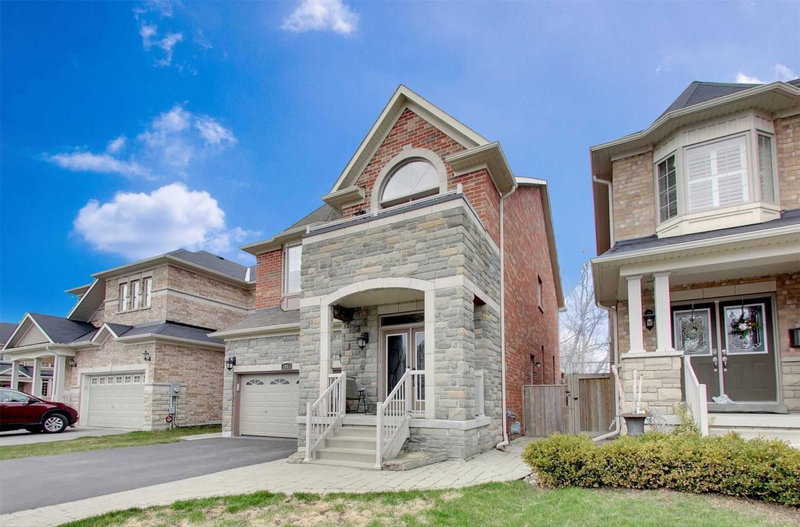 34 Harry Gay Dr, Clarington, L1E0B1 | Image 3