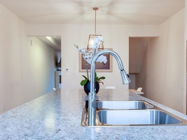 34 - 384 Arctic Red Dr, Oshawa, L1L0M5 | Image 3