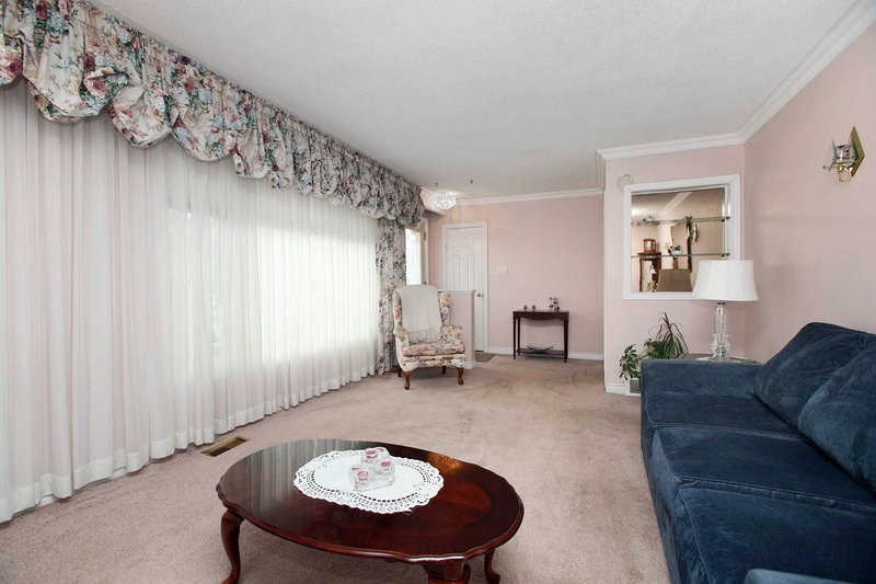 11 Hiley Ave, Ajax, L1S6H3 | Image 2