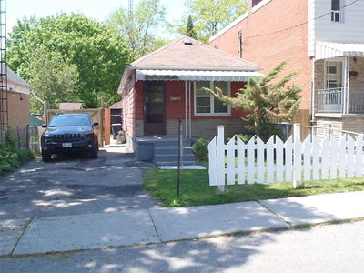 Detached House sold at 116 Patterson Avenue, Toronto, Oakridge, M1L3Y6 - MLS: E4771167