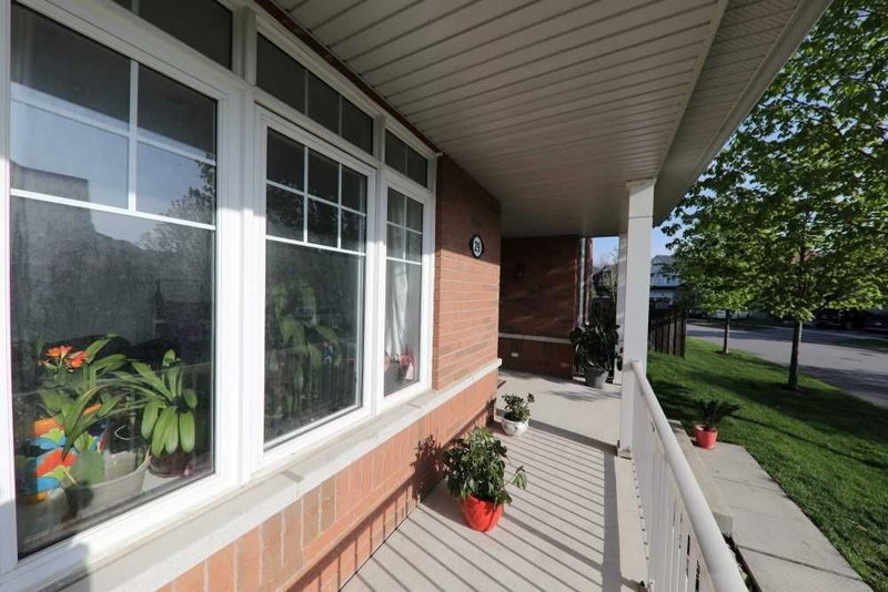 29 Duckfield Cres, Ajax, L1Z 2C7 | Image 3