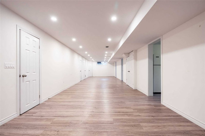 Lower - 899 Glen St E, Oshawa, L1J3T9 | Image 2