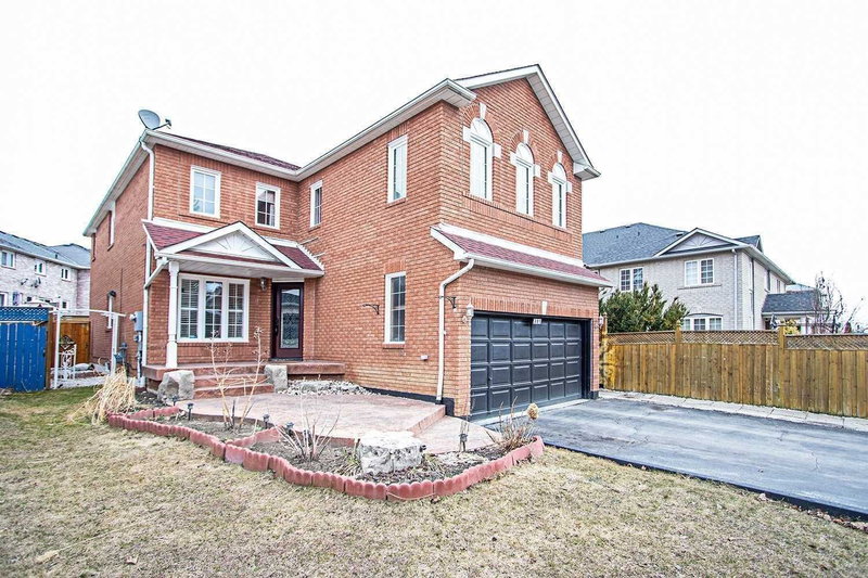 301 Old Harwood Ave, Ajax, L1Z1J1 | Image 3
