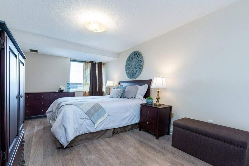 612 - 4062 Lawrence Ave E, Toronto, M1E4V5 | Image 2