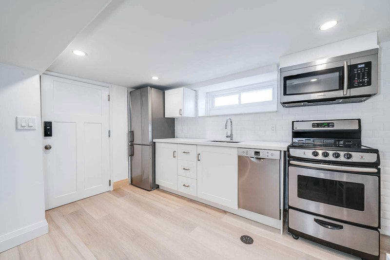Lower - 24 Barrington Ave, Toronto, M4C 4Y7 | Image 2