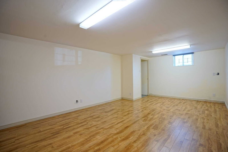 Lower - 21 Bellbrook Rd, Toronto, M1S1K1 | Image 3