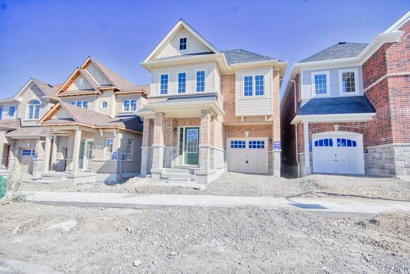 39 Barnfield Cres, Ajax, L1Z 0T3 | Image 2