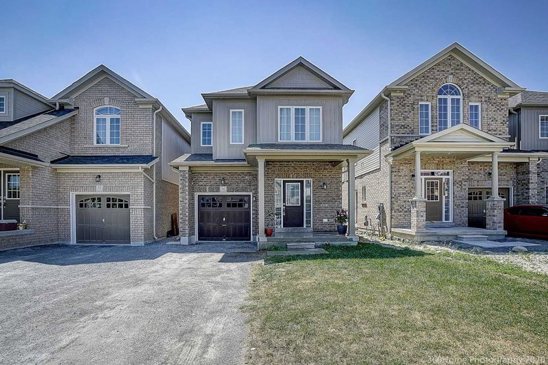 36 Cotton St, Clarington, L1C5H2 | Image 2