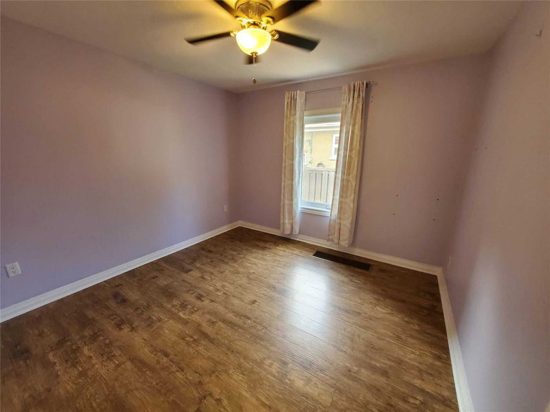 Upper - 991 Hortop St, Oshawa, L1G4P4 | Image 3