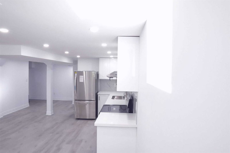 Lower - 1627 Baggins St, Pickering, L1W1H2 | Image 2