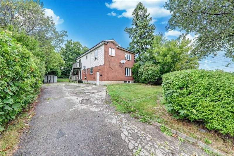 380 Phillip Murray Ave, Oshawa, L1J1H3 | Image 2