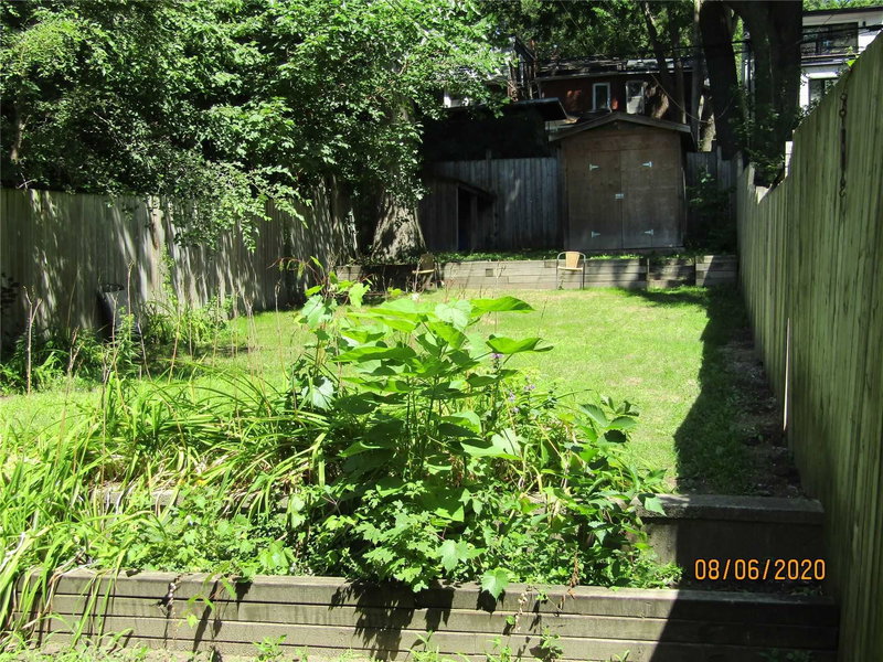 Upper - 213 Kenilworth Ave, Toronto, M4L3S7 | Image 3