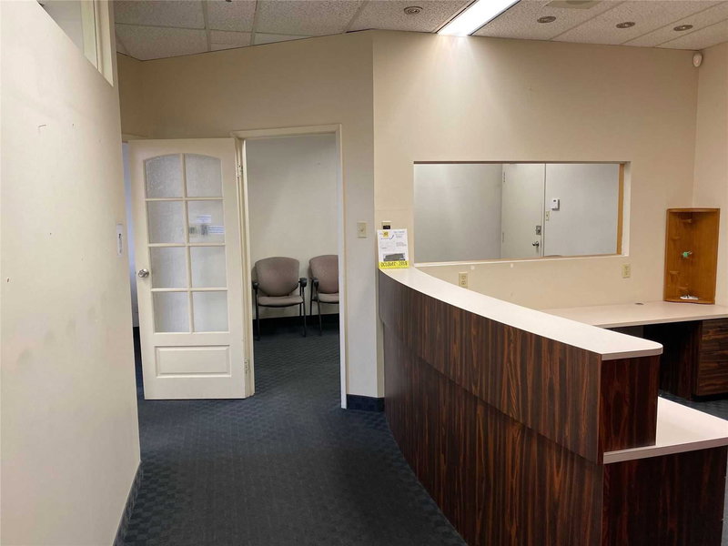 409 - 2347 Kennedy Rd, Toronto, M5V 3Y4 | Image 3