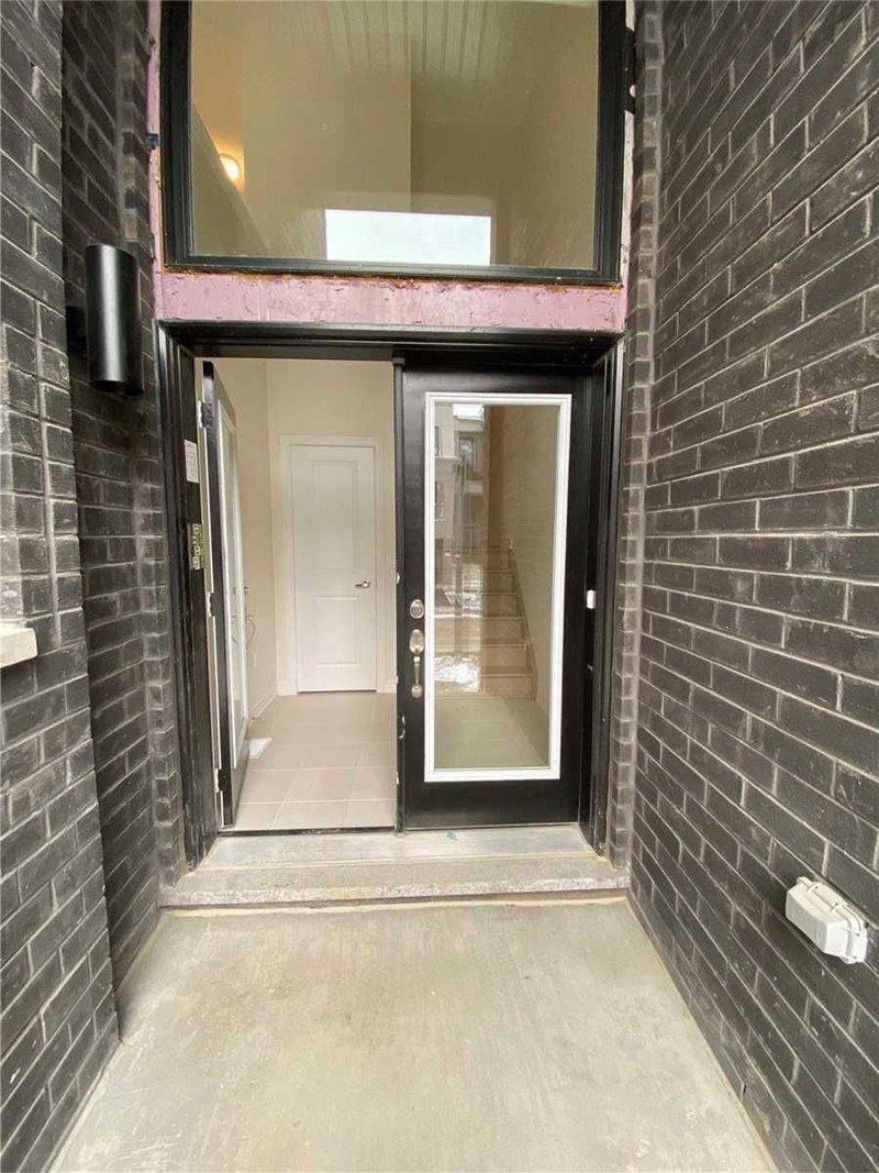 (Bdrm) - 1371 Gull Crossing, Pickering, L1W 1R8 | Image 2