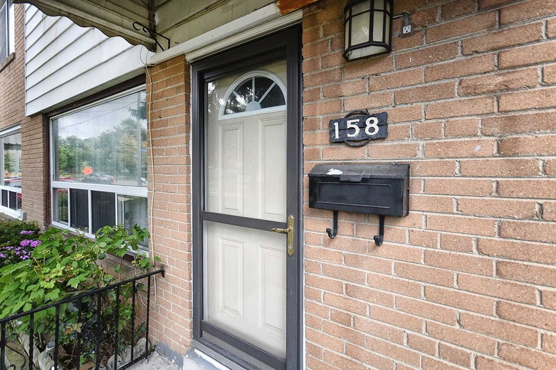 158 Woodfern Dr, Toronto, M1K2L5 | Image 2