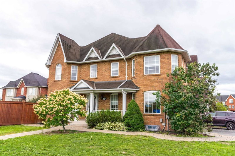 52 Playfair Rd, Whitby, L1N9S6 | Image 3