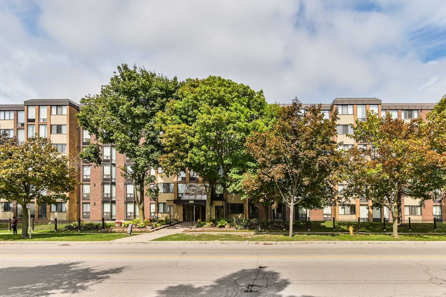Condo sold at 301-1530 Pickering Pkwy, Pickering, Town Centre, L1V3V8 - MLS: E4907815