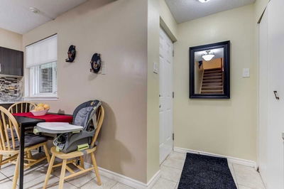 Unit 3 — 110 Ling Rd, Toronto - West Hill image-0-2