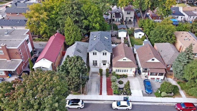 180 Holborne Ave, Toronto, M4C2R8 | Image 3