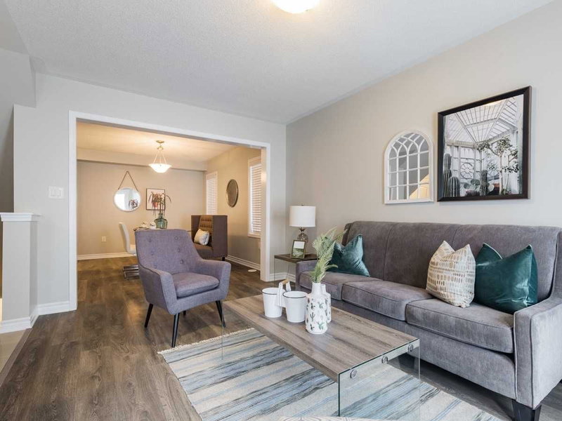 1062 Clipper Lane, Pickering, L1X2R2 | Image 3