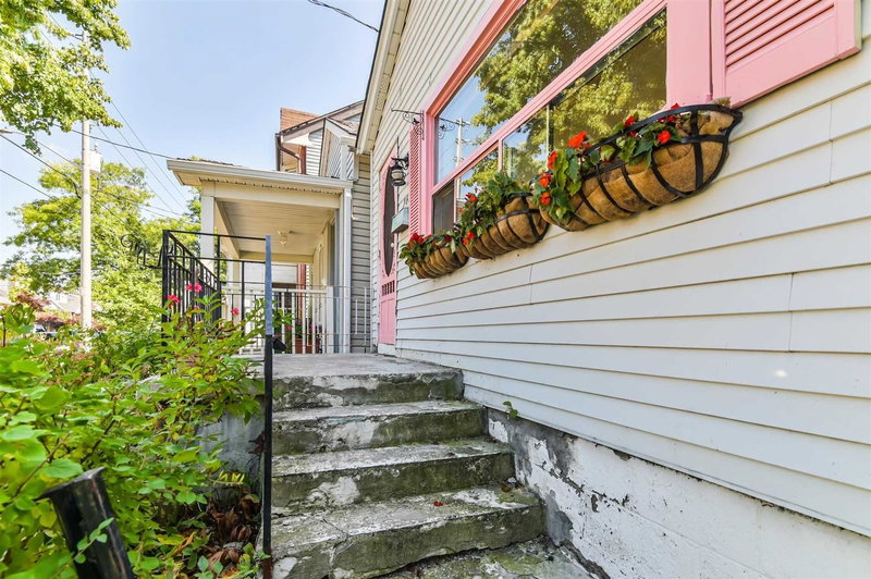 167 Sammon Ave, Toronto, M4J1Z1 | Image 3