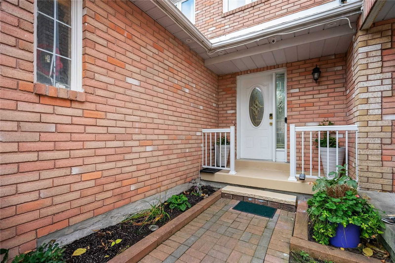 87 Thorp Cres, Ajax, L1T3T4 | Image 3
