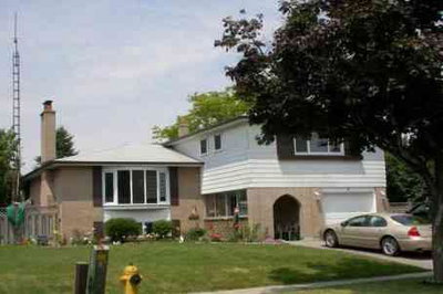 Detached House sold at 9 Oakmeadow Boulevard, Toronto, Ontario, M1E4G2 - Morningside - MLS: E496758