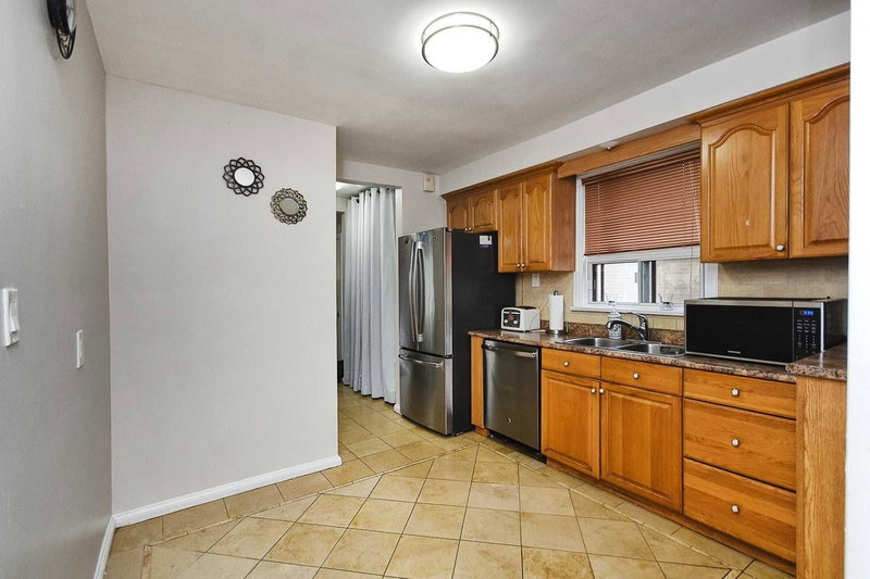 10 Garthwood Dr, Toronto, M1K2J5 | Image 3