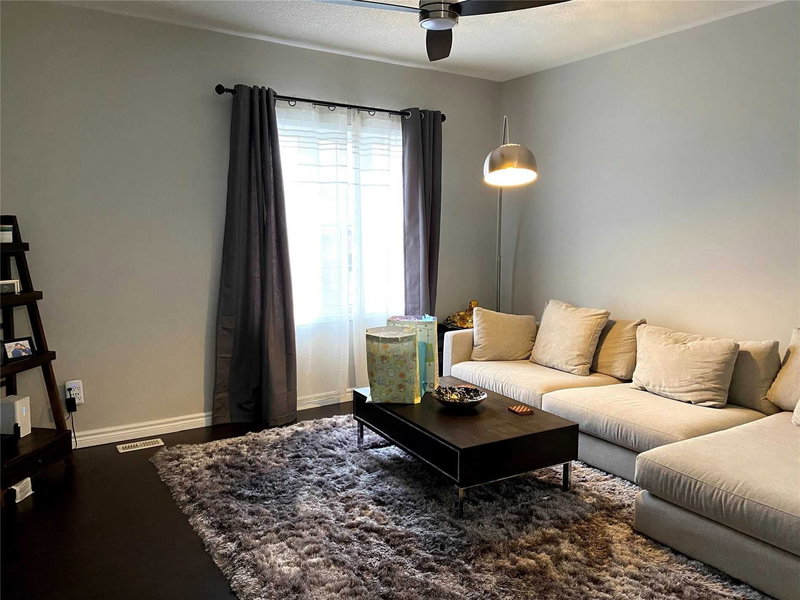 31 Middlecote Dr, Ajax, L1T0A4 | Image 3