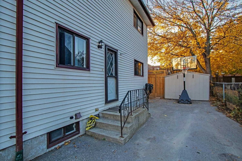 83 Exeter Rd, Ajax, L1S2K4 | Image 2