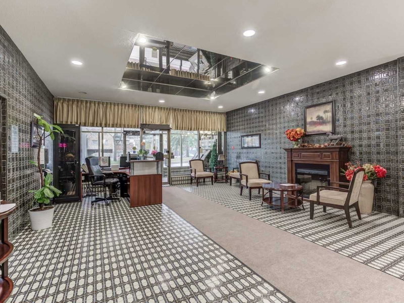 1111 - 121 Ling Rd, Toronto, M1E4Y2 | Image 3