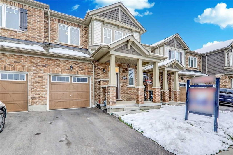 2434 Moonlight Cres, Pickering, L1X0E9 | Image 2