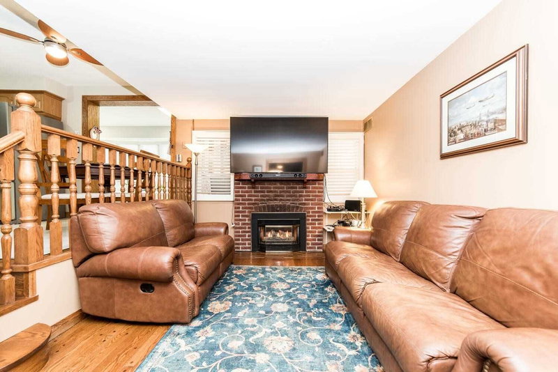 890 Briarwood Dr, Oshawa, L1K2A6 | Image 3