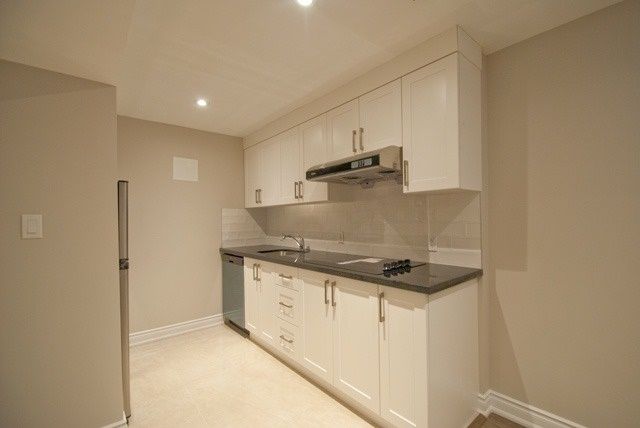 Lower - 10 Dixon Ave, Toronto, M4L 1N3 | Image 2