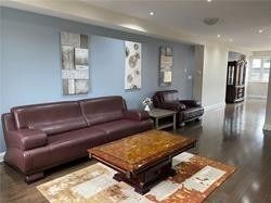 811 Cosburn Ave, Toronto, M4C2V9 | Image 2