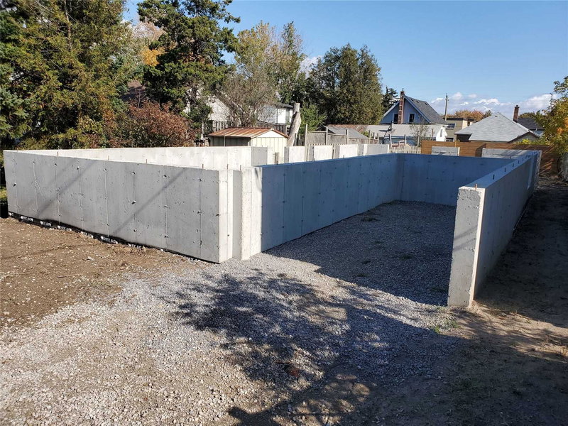 599 Burton Rd, Oshawa, L1J3Z9 | Image 2