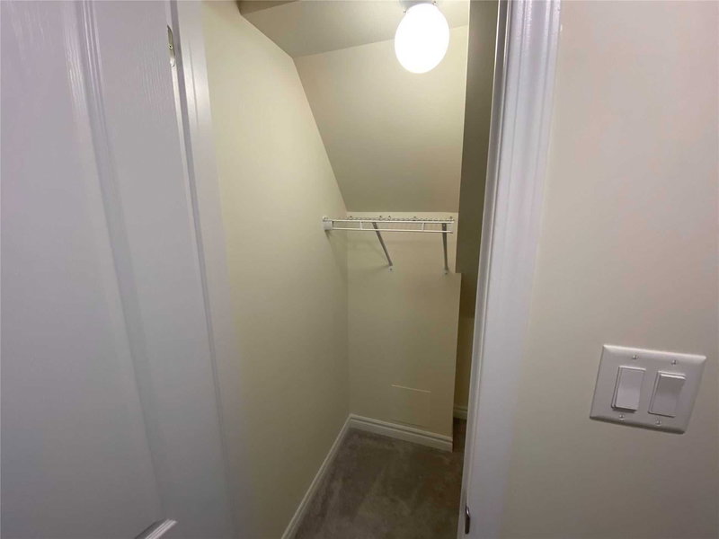 2785 Sapphire Dr, Pickering, L1V 2P8 | Image 3