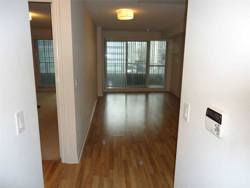 404 - 60 Town Centre Crt, Toronto, M1P4Y7 | Image 3