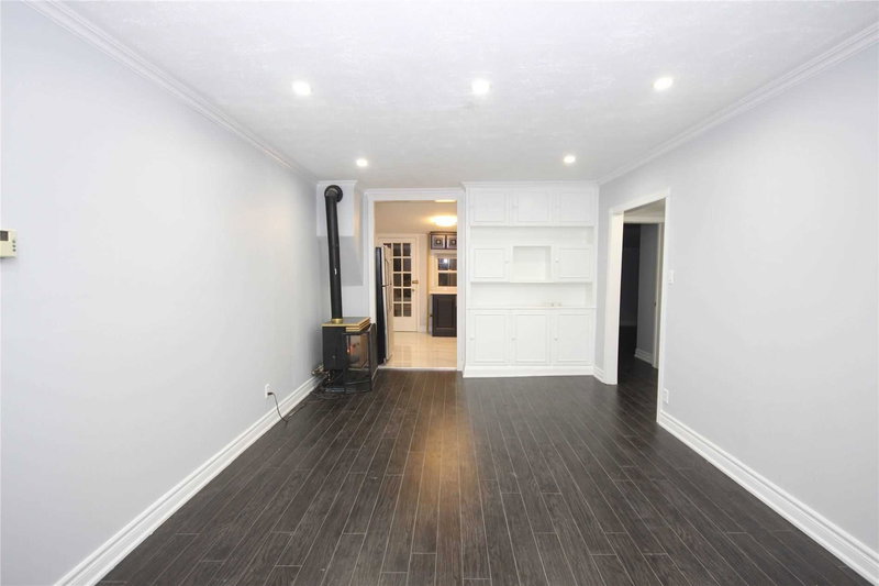 642 Annland St, Pickering, L1W1B1 | Image 3