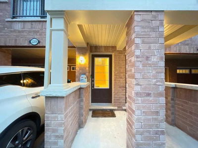 Townhouse sold at 420-2209 Chevron Prince Path, Oshawa, Windfields, L1L0K9 - MLS: E5076860