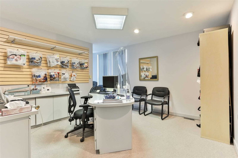 20 Elgin St E, Oshawa, L1G1S8 | Image 2