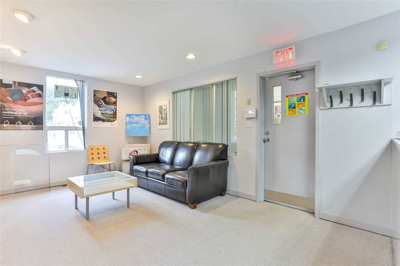 20 Elgin St E, Oshawa, L1G1S8 | Image 3