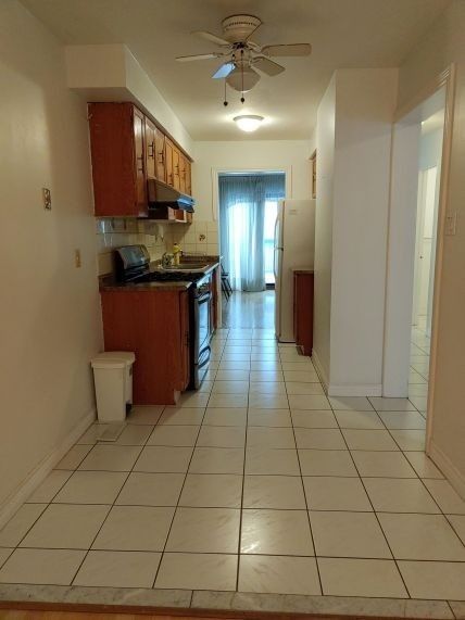 52 Danilack Crt, Toronto, M1V4L5 | Image 3