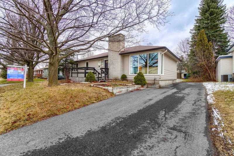 405 Anderson St, Whitby, L1N3V8 | Image 2