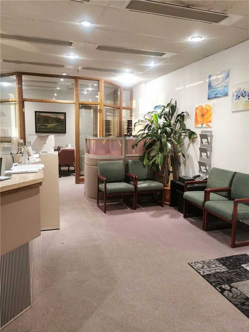 400/401 - 2347 Kennedy Rd, Toronto, M1T3T8 | Image 3